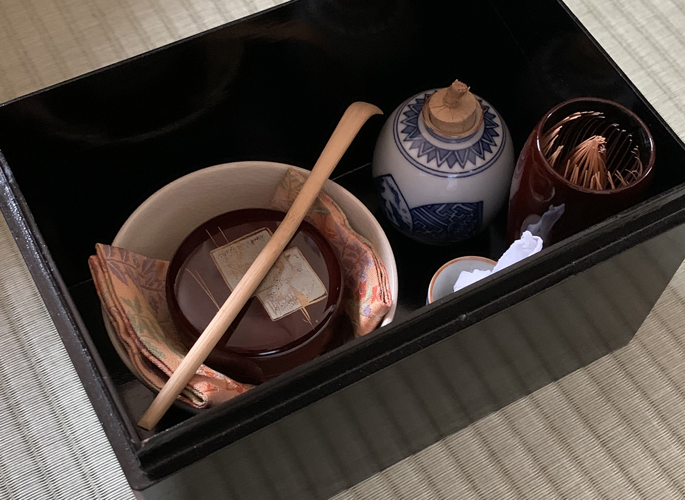 Antique and Vintage Collectables Online